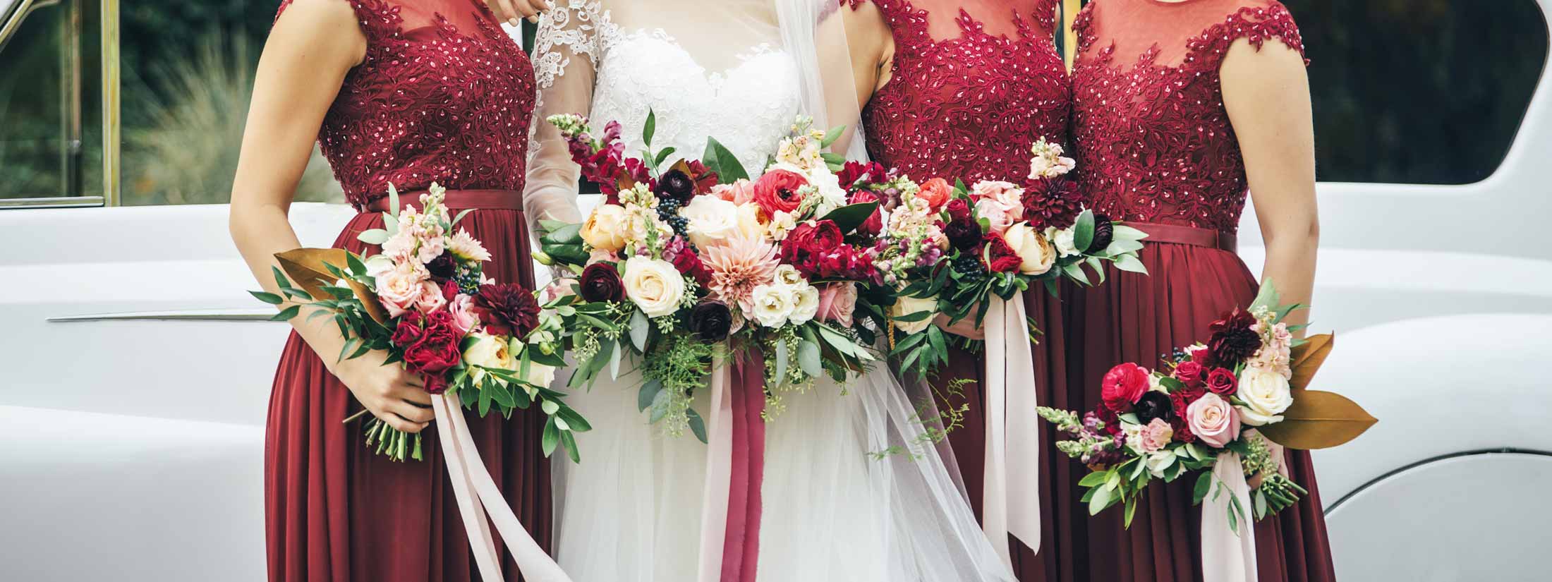 7 Ways To Make Your Wedding Entourage Stand Out