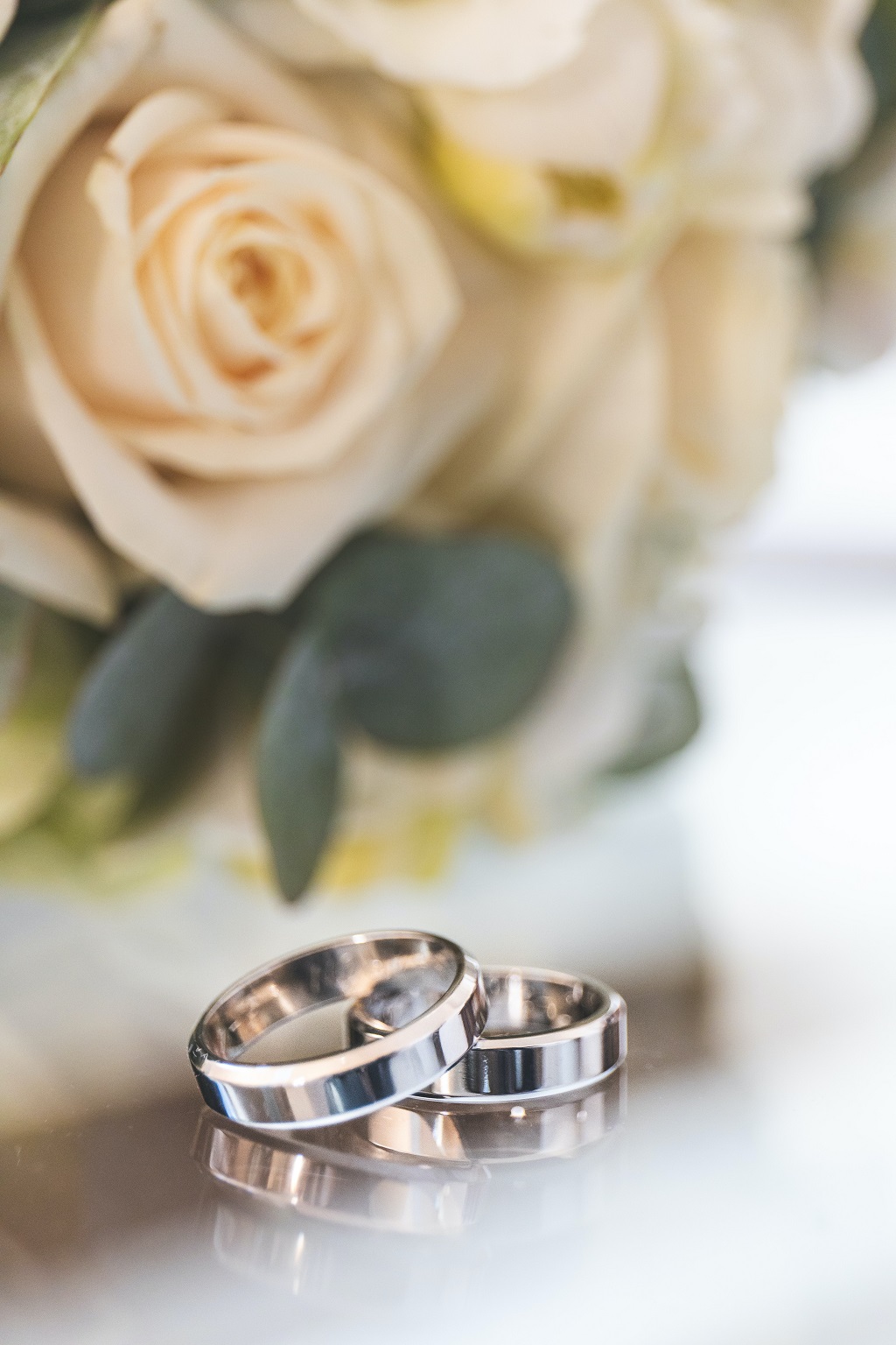 4 Tips On How To Choose A Ring For Him