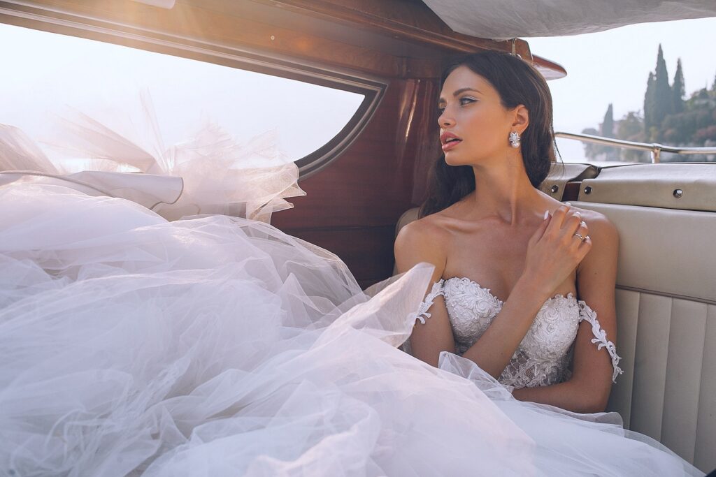 the different types of wedding dresses and how to choose