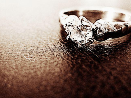 3 things to try if your engagement ring is loose