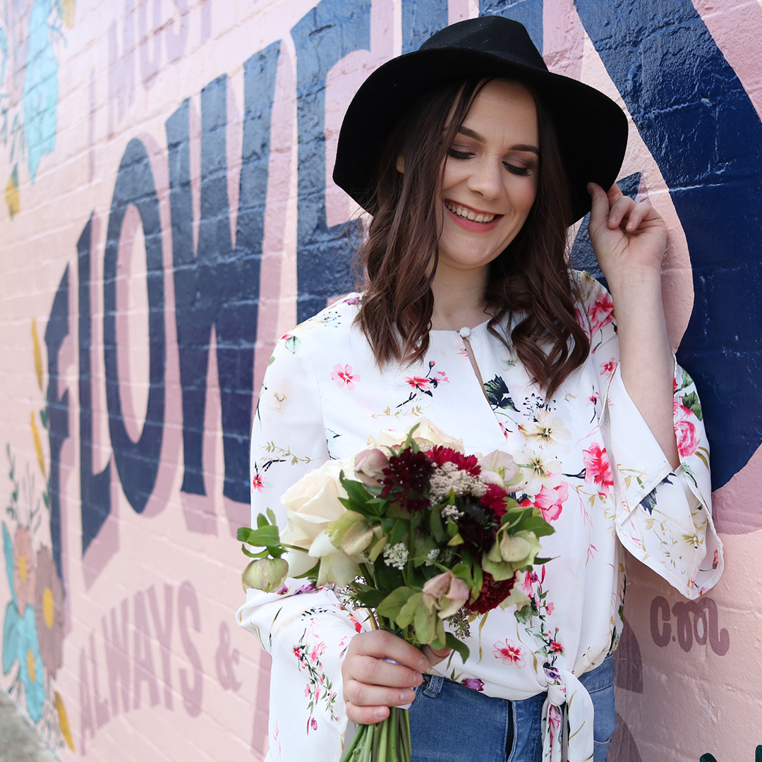 Wedding celebrant in Melbourne, Lover of flowers